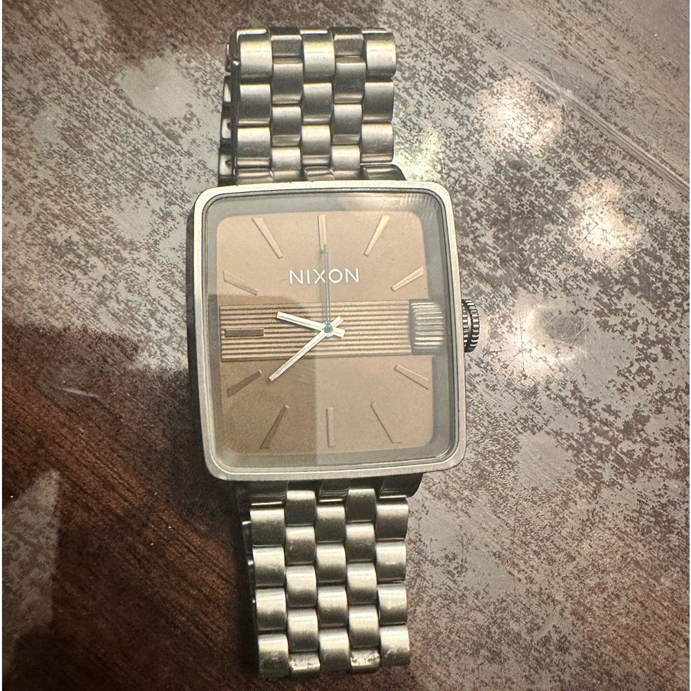 Nixon The Sultan Watch Silver Band and Brown Face